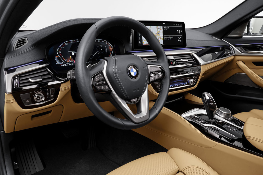 BMW řady 5 | novinka 2020 | nová generace sportovně luxusní byznys sedan a kombi | světová premiéra online | blog